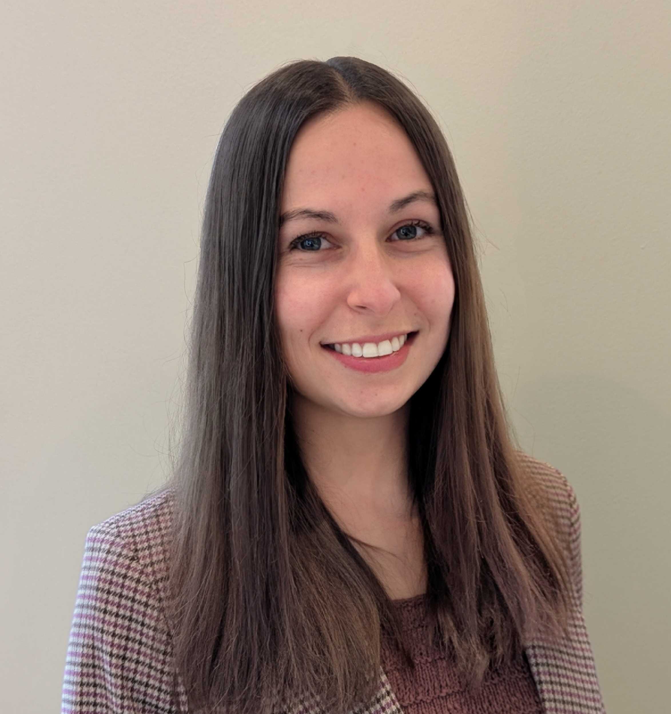 Rachel Rusiecki Headshot